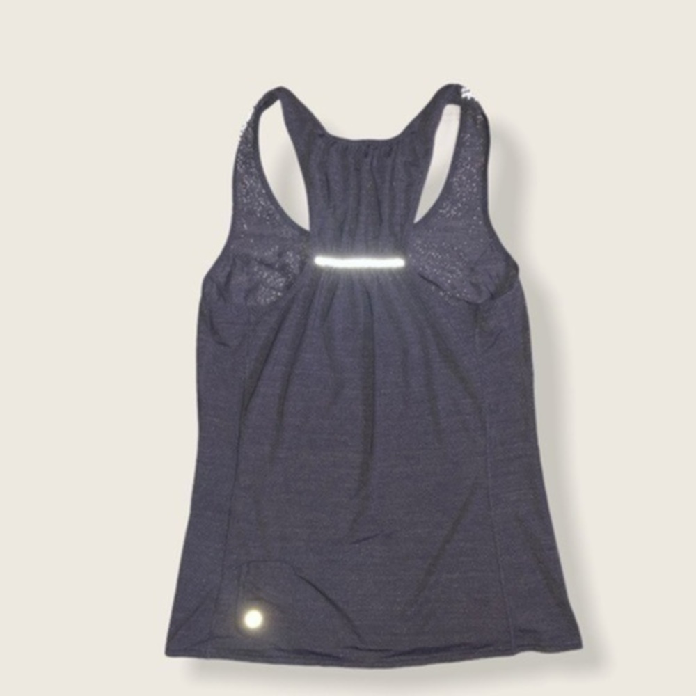 Lululemon tank top size size 6